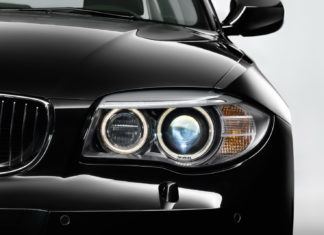 Регулировка фар автомобиля: почему это важно?