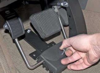 Зачем нужны дублирующие педали?