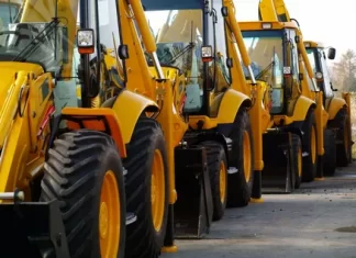 Аренда спецтехники: когда нужна, преимущества