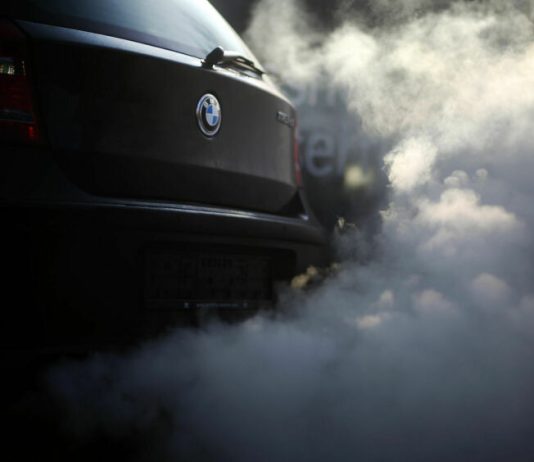 Дилеры опровергли слухи о том, что у владельцев BMW возникли проблемы