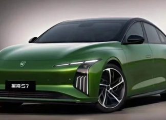 Dongfeng представил новый электрический седан, который может появиться в России