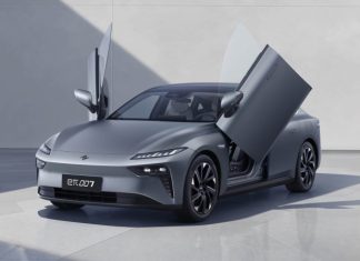 Dongfeng представил новый седан с запасом хода до 1200 километров