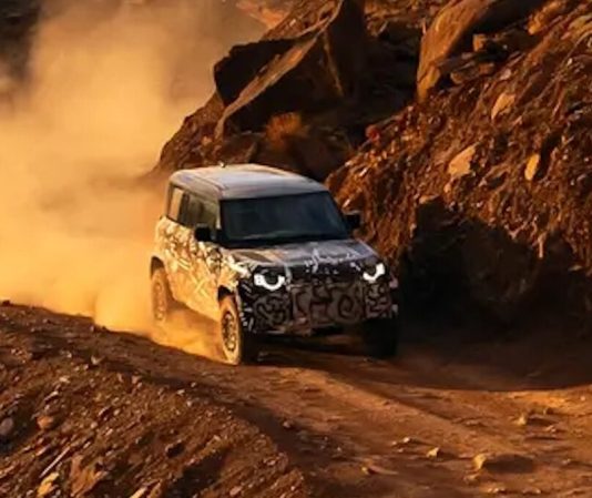 Land Rover анонсировал выход самого мощного Defender в истории