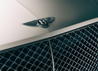 Первый электрокар Bentley выйдет позже, чем ожидалось