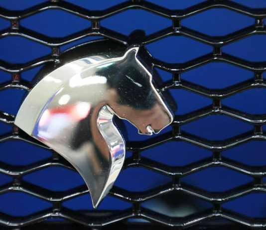 Почему иранские автомобили до России не доберутся