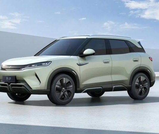 Представлен новый кроссовер по цене LADA Vesta. Чем он интересен