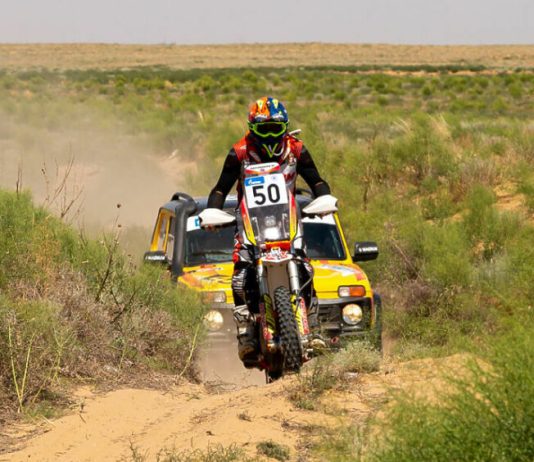 Ралли «Шелковый путь−2022»: «Безумный Макс» добрался до Грозного