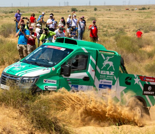 Ралли «Шелковый путь−2022»: лидеры начинают и… проигрывают