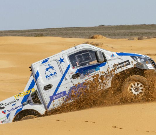 Ралли «Золото Кагана»−2023: как выжить в песках и победить