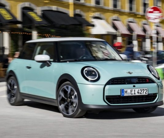 MINI Cooper S получил новую версию Classic Trim. Чем она интересна