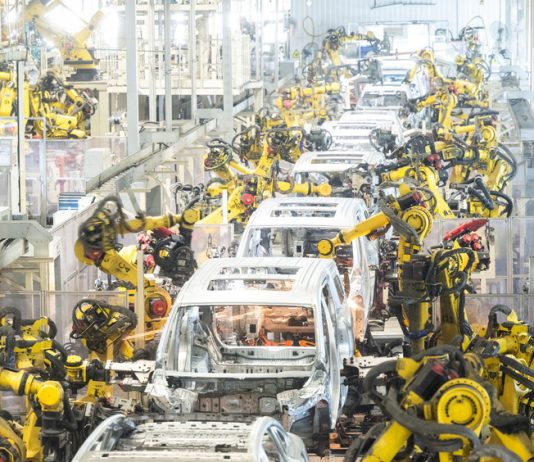 Почему китайцы не хотят открывать свои автопроизводства в России