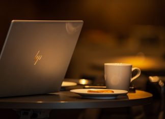 Почему шумит ноутбук HP и что делать?