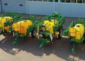 Оптимизация агротехнических работ: рулонные пресс-подборщики и опрыскиватель прицепной для трактора