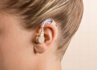Как выбрать слуховой аппарат, когда он нужен