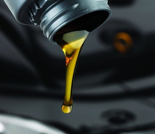 Полный обзор: Гидравлическое масло Fluide DA и моторное масло Total Energy 9000 HKS