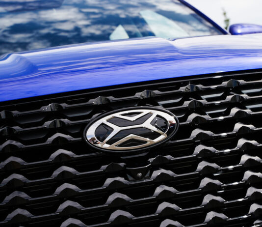 Новый российский бренд Xcite тестирует вторую модель