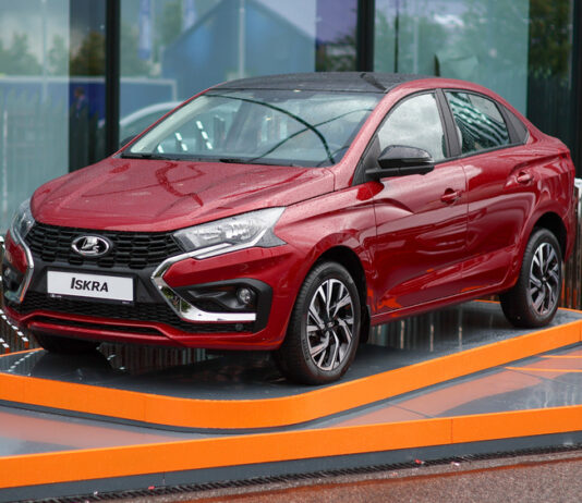 Скандал с LADA Iskra: зачем российского автогиганта обвинили в воровстве