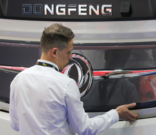 В России могут начать сборку автомобилей Dongfeng