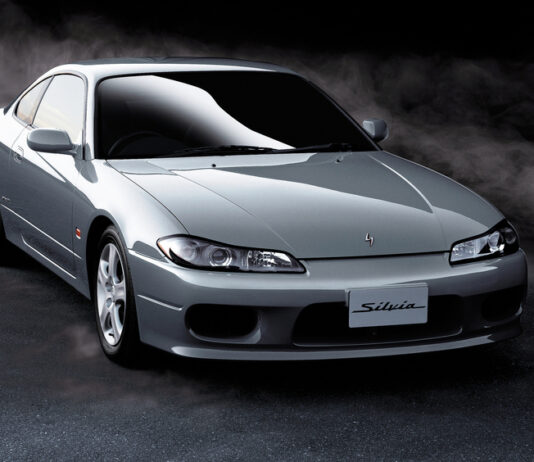 Nissan задумался о возрождении культовой Silvia