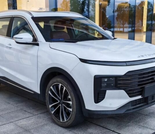 Обновленный Jetour X70 Plus, который ждут в России, вышел на китайский рынок