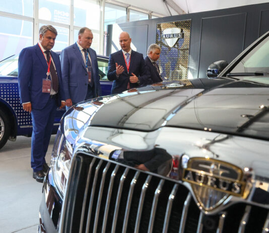 Петербургские Aurus получат оригинальный дизайн кузова и салона