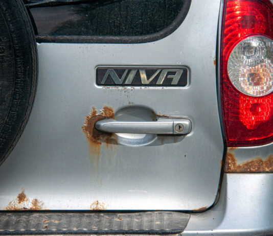 Ржавый кузов: почему российские автозаводы недовольны отечественной сталью