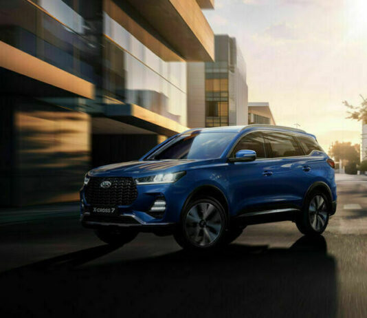 Xсite запустит российские продажи кроссовера X-Cross 8 в октябре