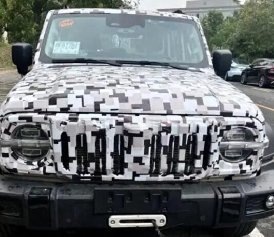 Обновленный Tank 300 впервые выследили в новом образе