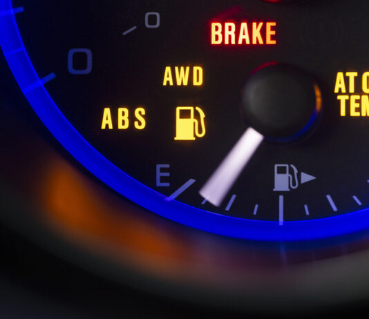Стало известно, когда все российские автомобили получат ABS и ESP