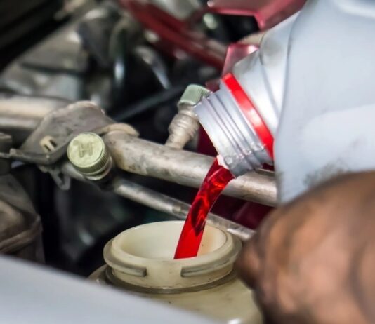 В новые LADA Aura будут заливать антифризы из Калужской области