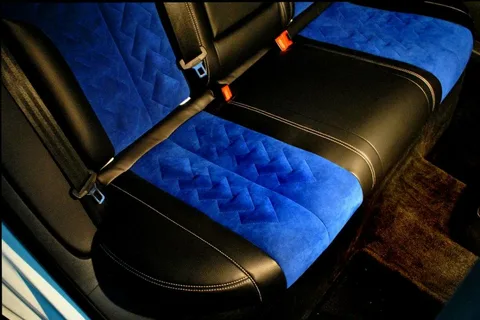 Профессиональная перетяжка салона как способ возрождения автомобильного комфорта