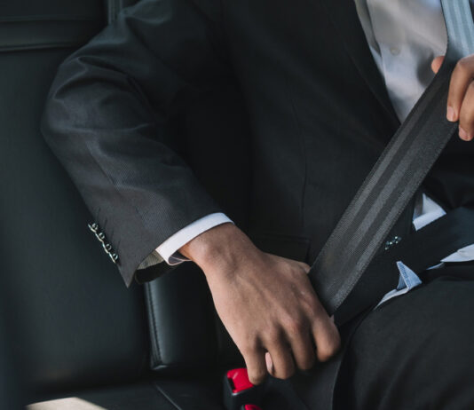 Минпромторг расширил список автомобилей для госслужащих