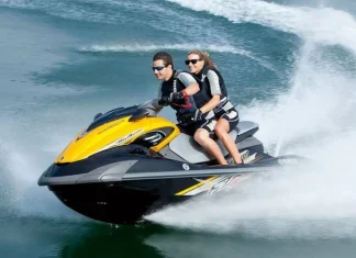Почему гидроскутеры от BRP – ваш идеальный выбор для водных приключений