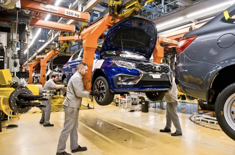 Бьем ДВС, спасая Россию: автоотрасль страны должны спасти &laquo;электрички&raquo;