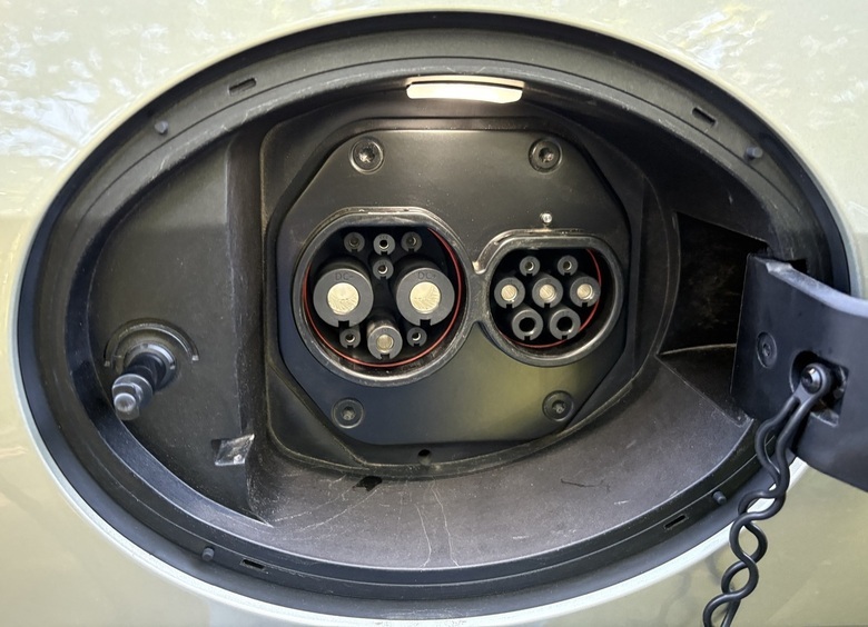 Эксперт Васильев объяснил, почему «электрички» уступят место компактным ТС с ДВС