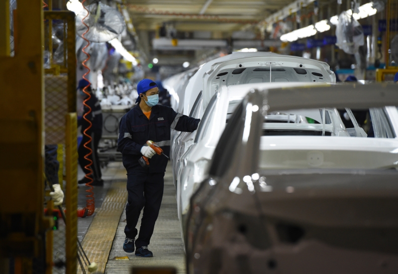 Эксперты объяснили, как Китаю удается выпускать технологичные, но дешевые авто