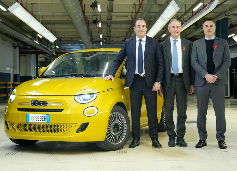 Французская «задняя»: Stellantis распродает имущество и пересматривает стратегию