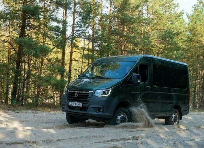 ГАЗ презентовал полноприводный «Соболь NN 4x4» с 8-местным салоном