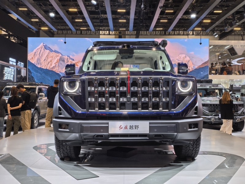 Искусственный интеллект или художник: кто на&nbsp;самом деле рисует автомобили Hongqi