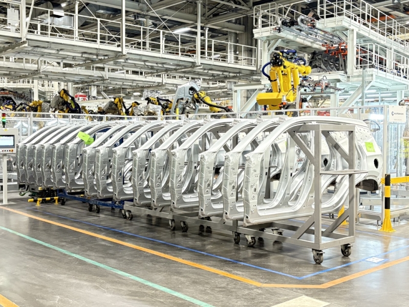 Калибровка металла: как в России собирают автомобили Tenet