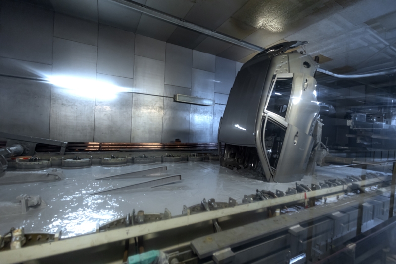 Калибровка металла: как в России собирают автомобили Tenet