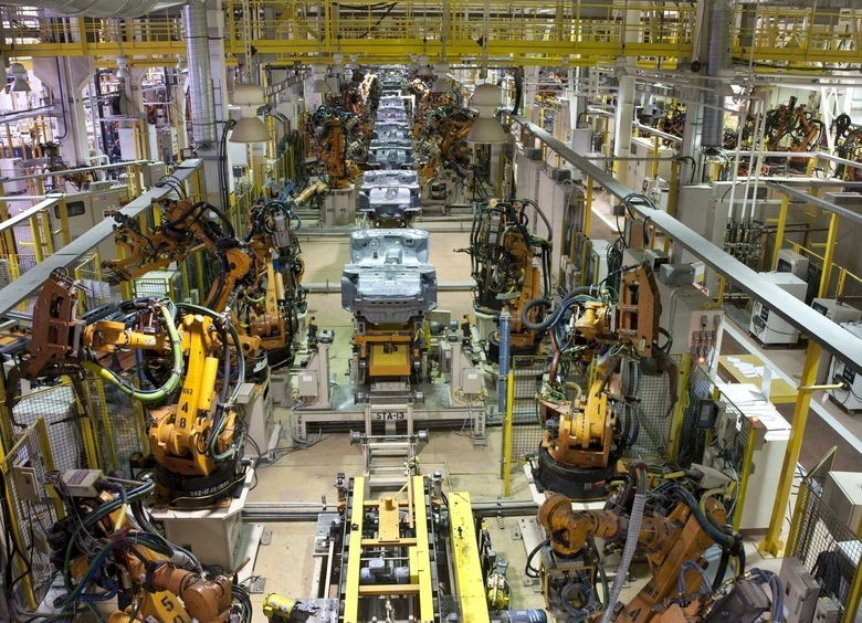 Когнитивный диссонанс: Volga как высокотехнологичный российский автомобиль