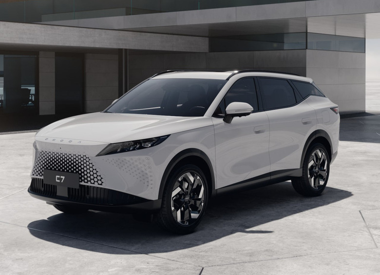 Кроссовер Omoda C7 будут производить в России