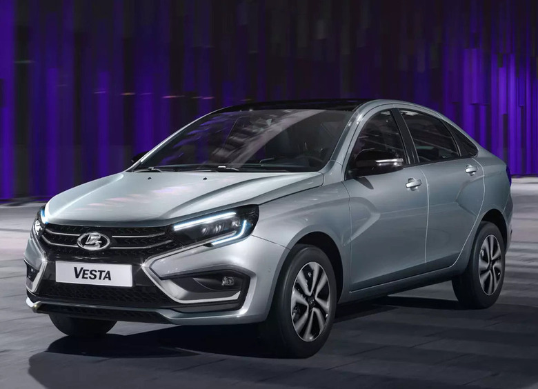 LADA Vesta снова начали красить в цвет «Тайфун»