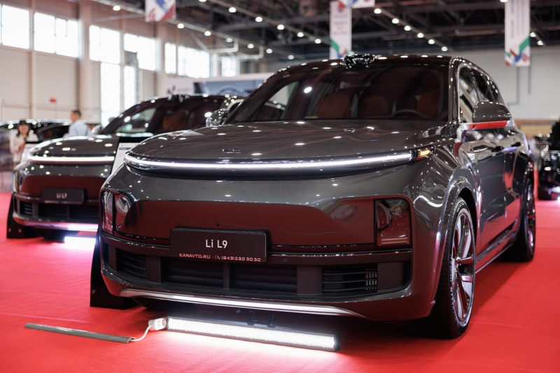 На языке Джеки Чана: почему в РФ до сих пор не хватает русскоязычных спецификаций к машинам из КНР