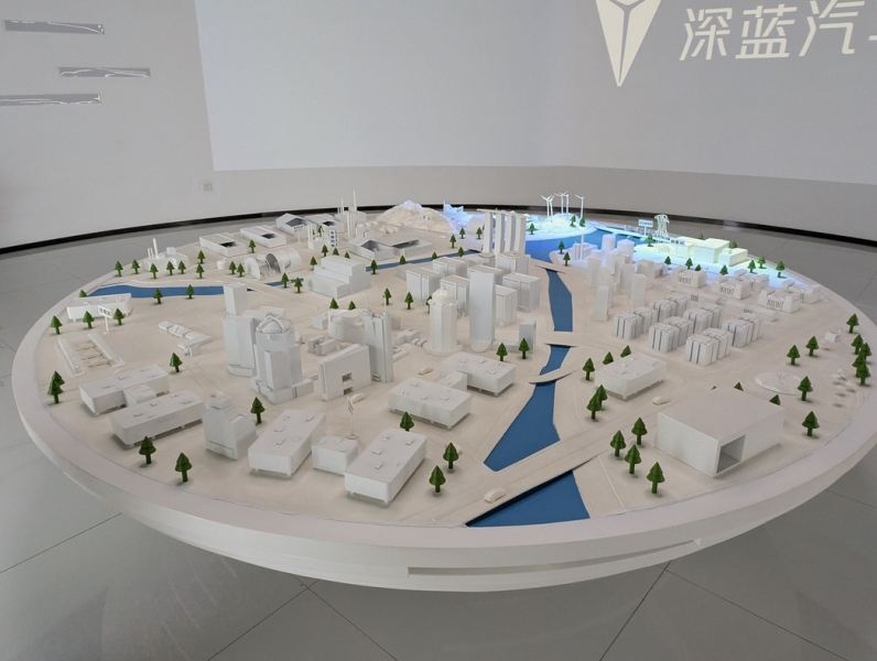 От&nbsp;камеры без эха до&nbsp;лаборатории без света: один день в R&D-центре Changan