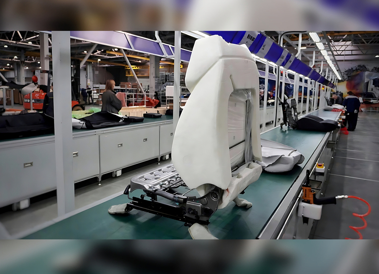 Пикапы Sollers ST6 и&nbsp;ST8 обзавелись отечественными сидениями