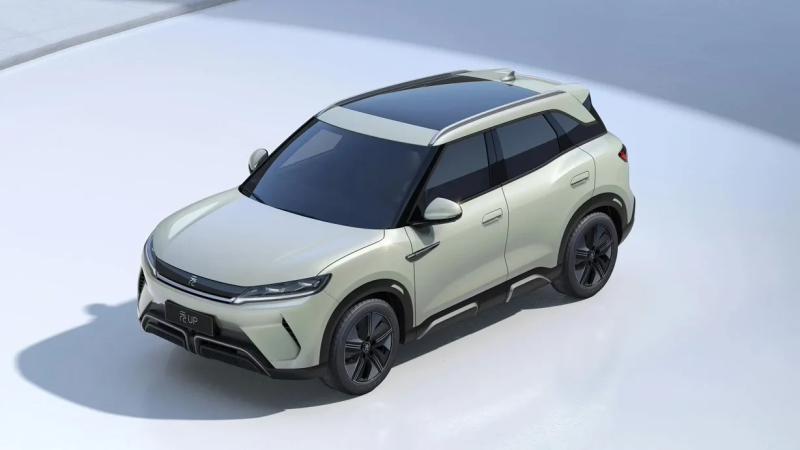 Представлен новый кроссовер по цене LADA Vesta. Чем он интересен