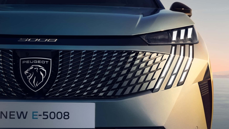 Представлен Peugeot E-5008: первый в своем роде электрический семиместный кроссовер