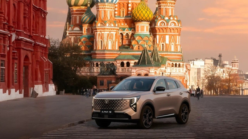 &laquo;Премиум&nbsp;&mdash; это образ мышления&raquo;: интервью с&nbsp;дизайнером Changan Клаусом Зисиорой